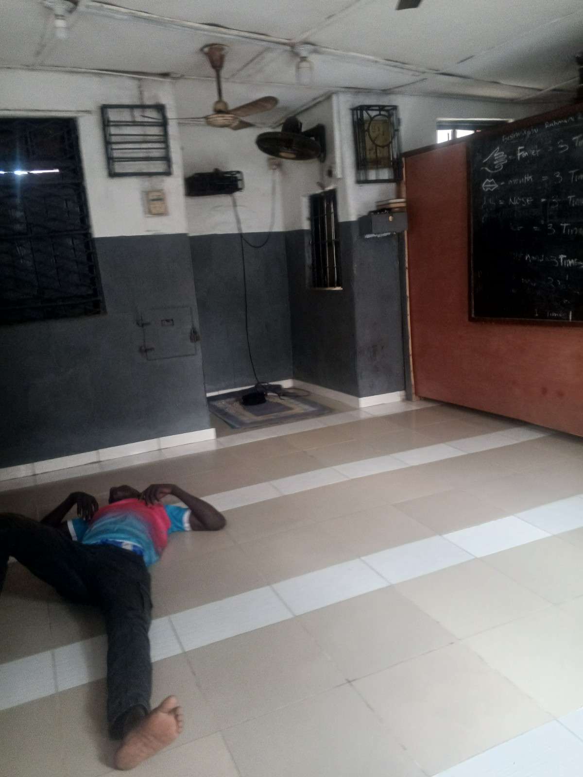 2-Ahmadiyya-Fadeyi-Branch.jpg